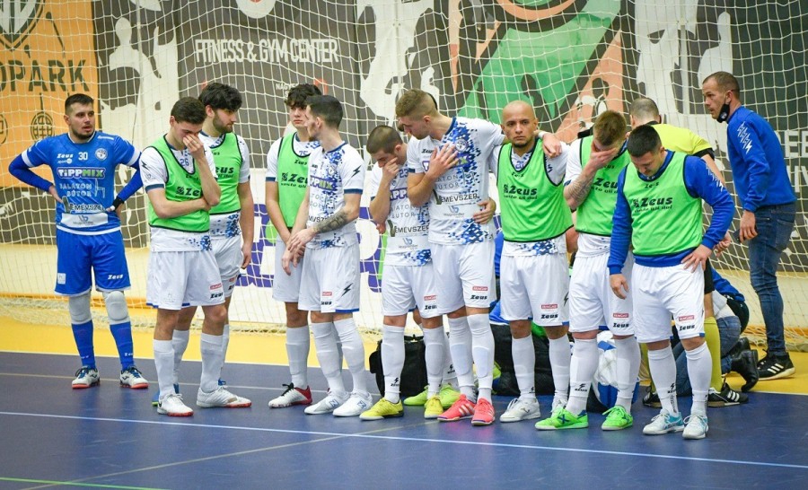 Könnyek között - Fotó: deac.hu