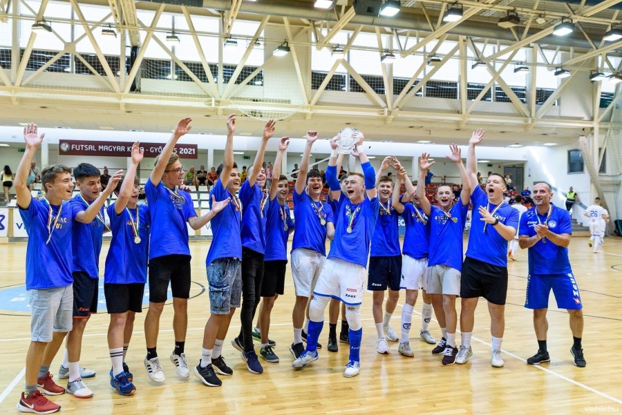 Az U17-es csapat veretlenül lett bajnok az élvonalbal, a veszprémi Bognár Patrik gólkirály lett